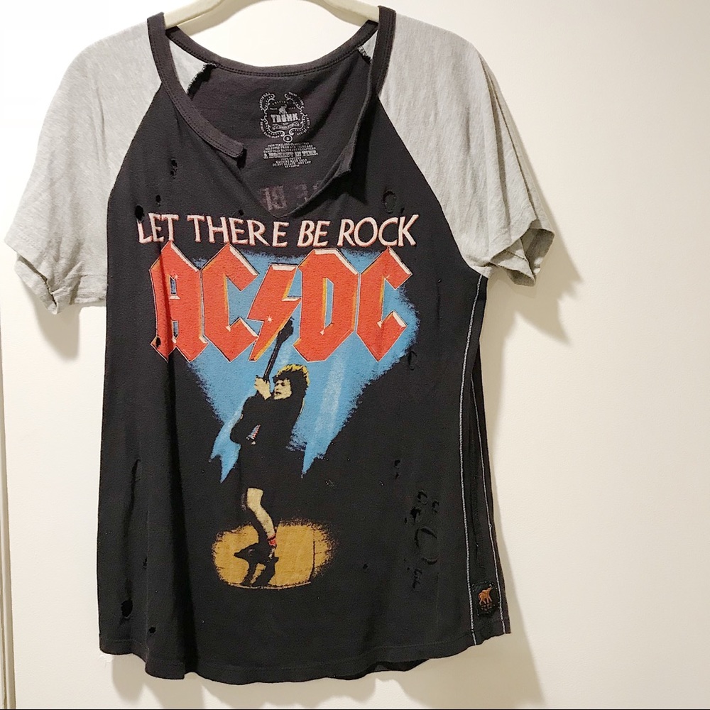 Worn • AC/DC trunk distressed tee